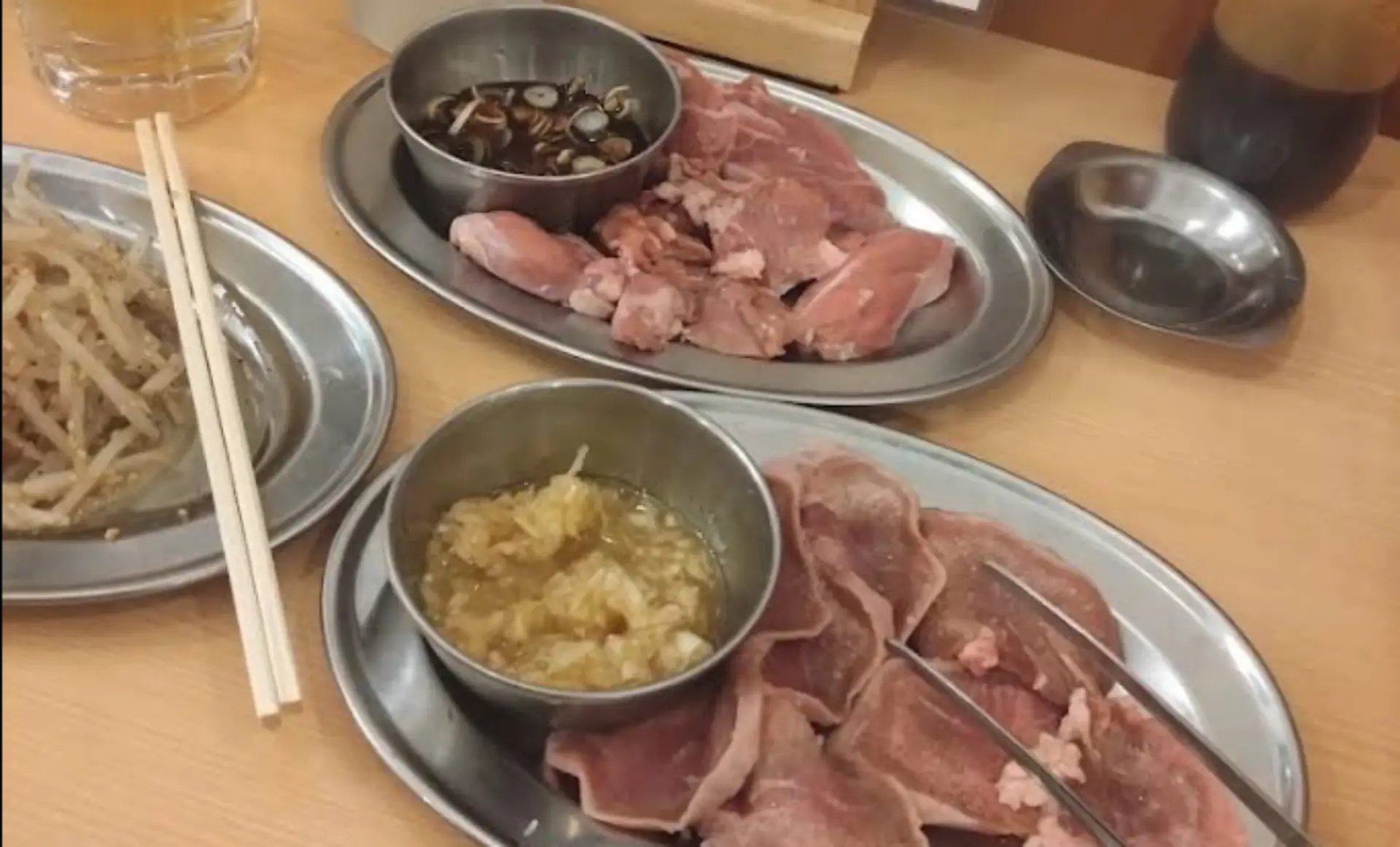 一人焼肉を楽しむ